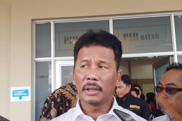 Batam larang rapat di ruang tertutup demi hindari penularan COVID-19