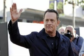 Kemarin, Tom Hanks kena corona hingga BMW setop produksi i8