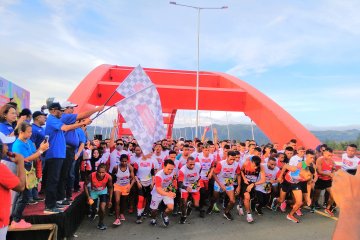 Wali Kota Jayapura Lepas Lomba Lari 10 K