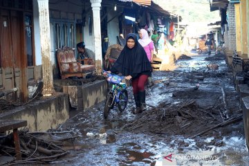 Ratusan rumah tertimbun akibat banjir bandang Bondowoso