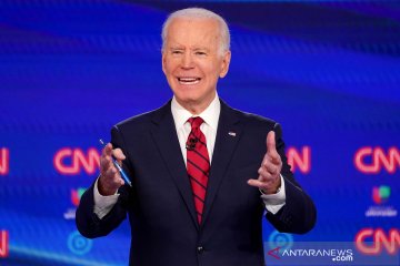Sasar pemilih perempuan, Joe Biden raih dukungan Hillary Clinton