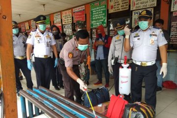 Terminal Kalideres disterilisasi untuk cegah penyebaran COVID-19