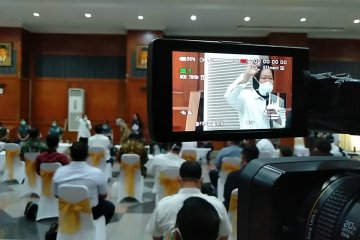 Cegah COVID-19, Wali Kota Surabaya imbau "stakeholder" buat protokol