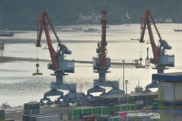 Pelindo II tunda ekspansi pelabuhan asing akibat ancaman resesi