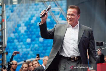 Arnold Schwarzenegger-Tiktok kolaborasi berdonasi hadapi corona