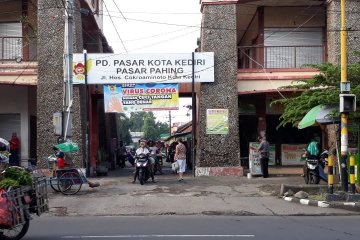 PD Pasar Kediri imbau cuci tangan sebelum masuk pasar