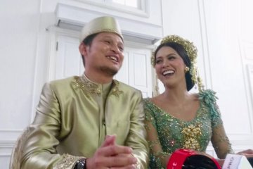 Bunga Jelitha dan Syamsir Alam resmi menikah di tengah wabah corona