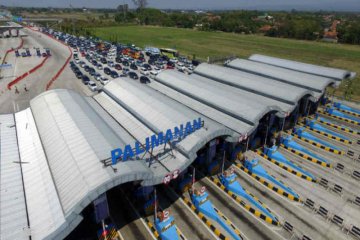 Tol Cipali evakuasi penumpang bus meninggal dengan prosedur COVID-19