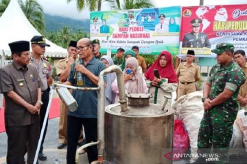 Hari sampah nasional, TNI kenalkan alat pengolah limbah plastik