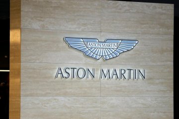 Wabah corona, Aston Martin tutup fasilitas manufaktur Inggris