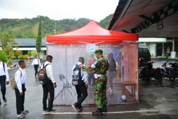 Korem 172/PWY sediakan bilik disinfektan cegah COVID-19