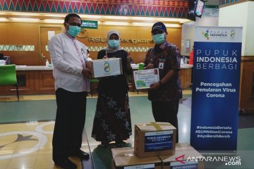 Pupuk Indonesia salurkan bantuan APD untuk RS Cengkareng