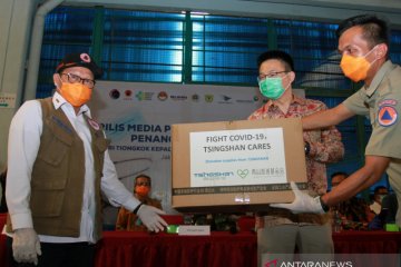 Dua ton alat kesehatan bantuan China ke Indonesia dikirim via laut