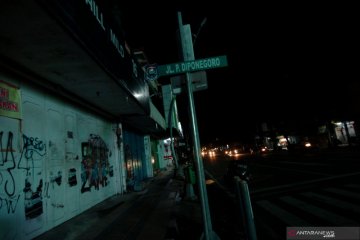 Pemadaman seluruh lampu jalan dan alun alun di Kota Tegal