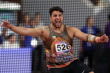 Jagoan atletik Iran positif virus corona