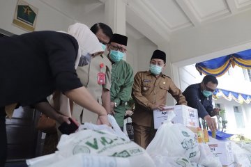 Antisipasi dampak COVID-19, Aptisi Jatim beri bantuan ke Kota Malang