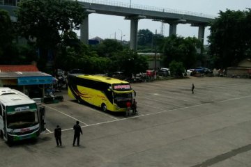 Terminal Kampung Rambutan tutup operasional bus AKAP