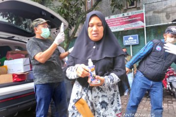 SMKN 1 Garut bantu penuhi kebutuhan "hand sanitizer" di Puskesmas