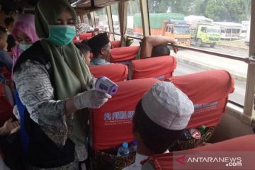 Antisipasi Corona, sopir diminta turunkan penumpang bus tak bermasker