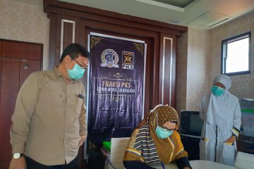 Fraksi PKS DPRD Surabaya potong gaji untuk penanganan COVID-19