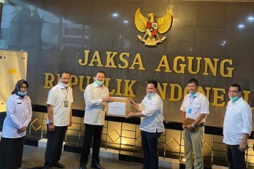 Menteri BUMN serahkan bantuan APD untuk RSU Adhyaksa Jakarta