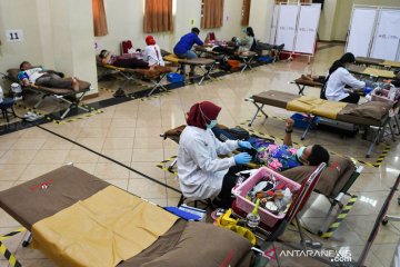 Anies wajibkan seluruh pegawai mendonorkan darah