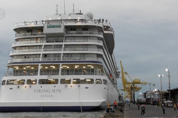 Akhirnya Kapal Pesiar Viking Sun hanya boleh isi logistik