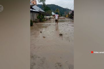 Banjir bandang terjang Desa Lengkeka di Poso