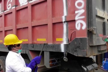 Kemenhub imbau operator angkutan truk normalisasi truk over dimensi
