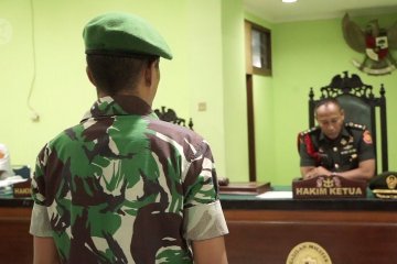 Jual senjata ke KKSB, anggota TNI divonis seumur hidup