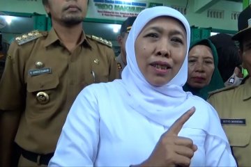 Gubernur Jatim minta warga tidak panik terkait virus corona