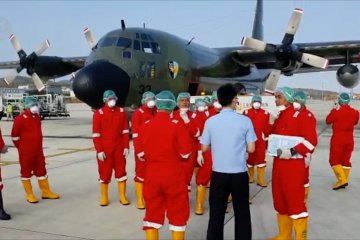 Pesawat militer Indonesia tiba di Shanghai untuk jemput obat-obatan