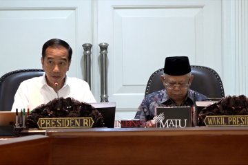 Jokowi minta biaya logistik antar pulau diturunkan
