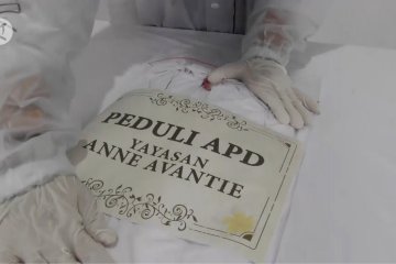 Anne Avantie produksi APD gratis untuk tenaga medis