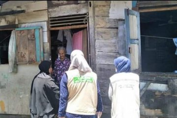 Bergandengan tangan tumbuhkan solidaritas sosial saat  corona mewabah