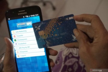 Transaksi mobile dan internet banking melonjak, penggunaan ATM turun