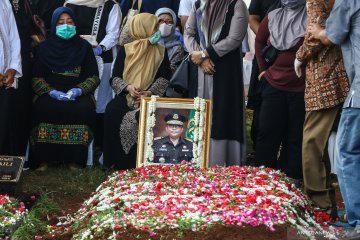 Pemakaman Wakil Jaksa Agung Arminsyah yang kecelakaan di tol Jagorawi