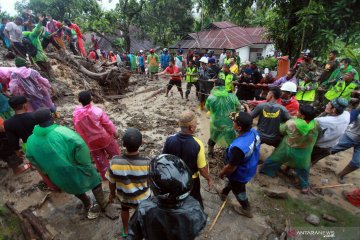 BNPB: Dua warga hilang akibat longsor di Kabupaten Tanah Datar