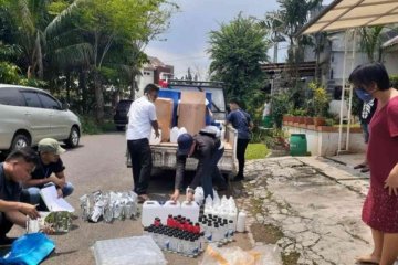 Polres Bekasi ringkus penimbun hand sanitizer