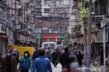Warga Wuhan mulai beraktivitas setelah "lockdown" akibat COVID-19