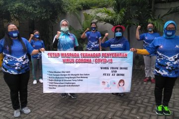 Anggota DPR RI ajak warga Surabaya lawan COVID-19 dengan hidup sehat