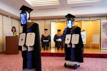 Pandemi corona, robot gantikan siswa Jepang saat kelulusan