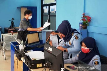 Imigrasi Palembang berikan izin keadaan terpaksa warga China