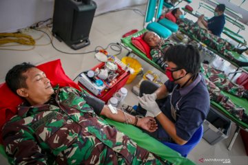 Donor darah TNI di Tangerang