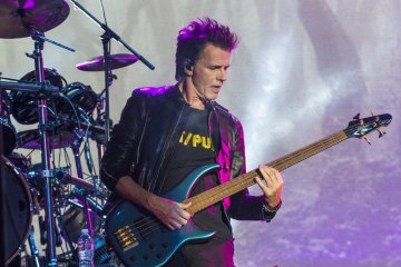 Pulih dari corona, John Taylor "Duran Duran" semangati penggemarnya