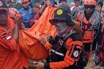 Jasad dua warga yang terseret arus sungai di Cianjur ditemukan
