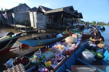 Pasar apung Lok Baintan sepi terdampak COVID-19