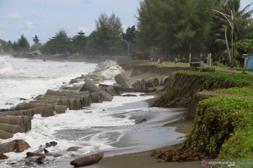 Abrasi pantai Aceh Barat