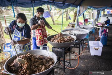 Dapur umum Kementerian Sosial bantu warga terdampak COVID-19