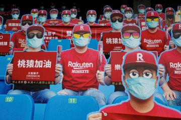 Lupa jarak sosial, laga bisbol di Taiwan jadi perkelahian